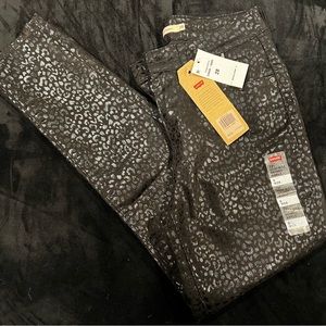 Levi's 721 High Rise Skinny Size 28